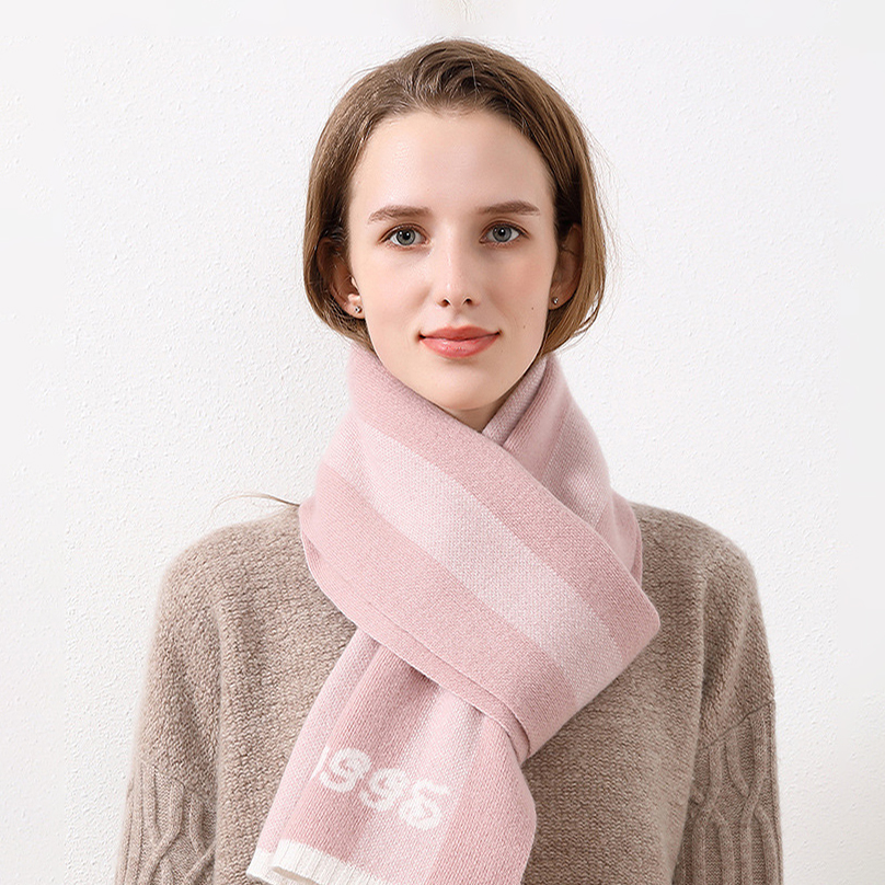 Super Purchasing for Alpaca Wool Hat - High Quality Women 100% Merino Wool Scarf China OEM Factory – Iwell