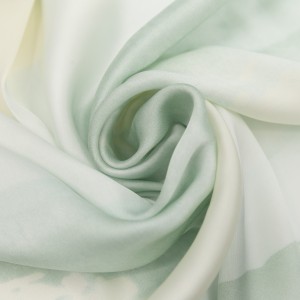 China Factory Wholesale Spring Autumn Luxury Long Silk felling Scarf for  women