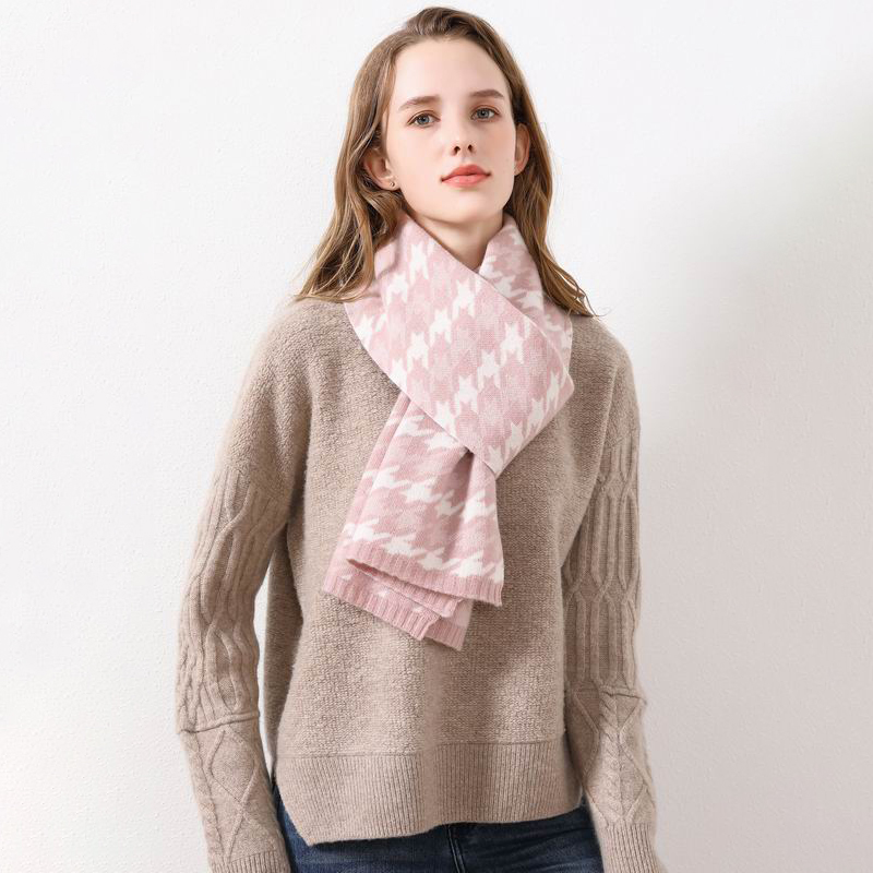 Super Soft Chunky Wool Scarf for Womens China Supplier Featured Image