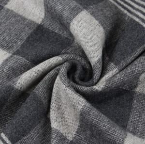 Customized High Quality Long Plaid Winter Warm Neckerchief Scarf For Men