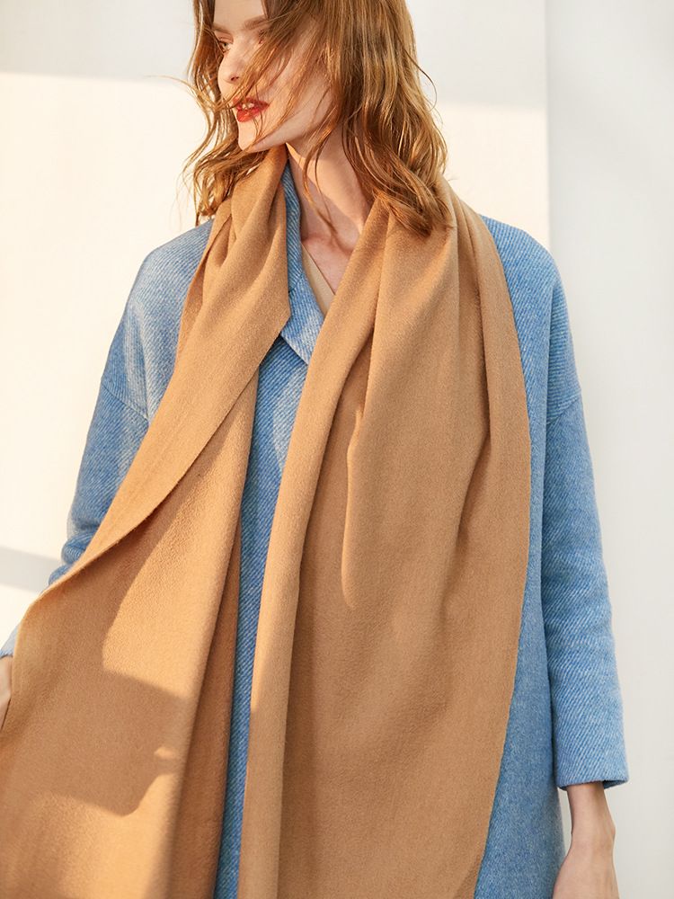 The Ways to Pick Up a Suitable Wool Scarf