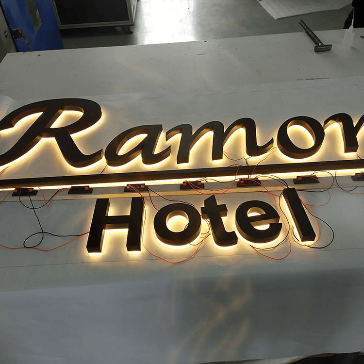 Хотелски ѕидни ознаки Знаци на кабинетот со букви со позадинско осветлување 0