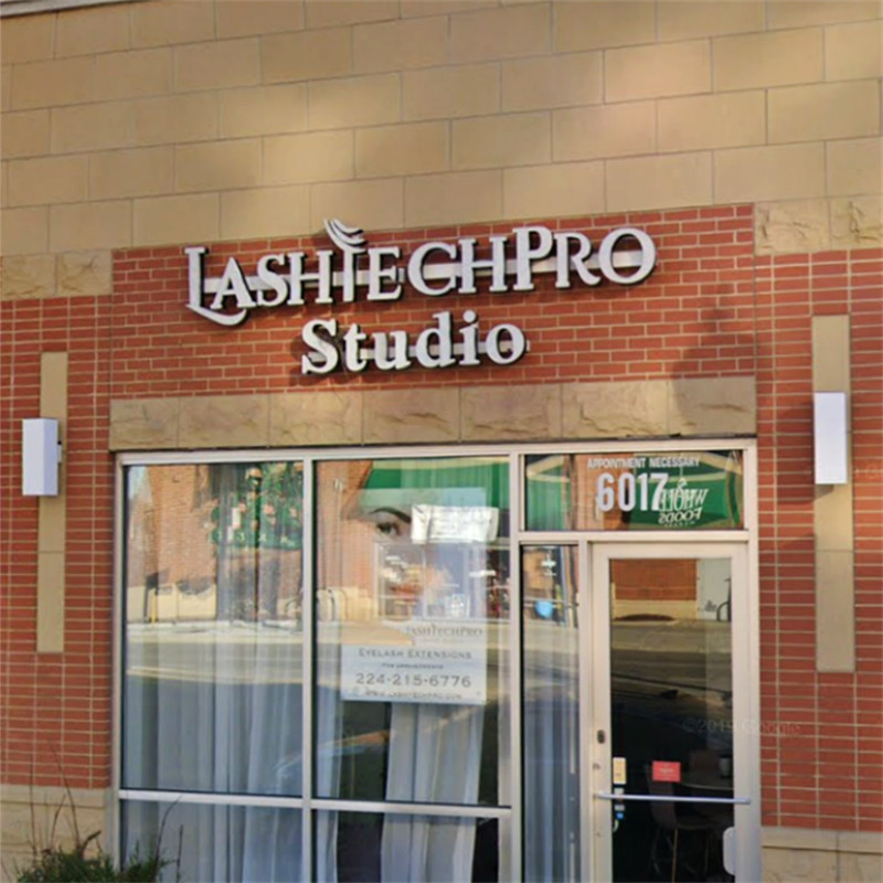 Lash & Brows Makeups Shop Custom Sign Logo Illuminated  Letters 02