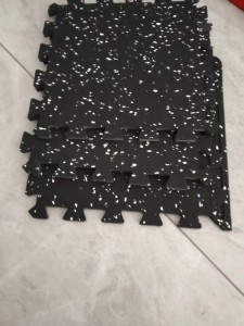 RUBBER MATS FOR GYM 30CM*30CM
