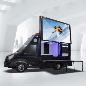 Xe tải led di động IVECO dài 6m lắp màn hình 3 mặt