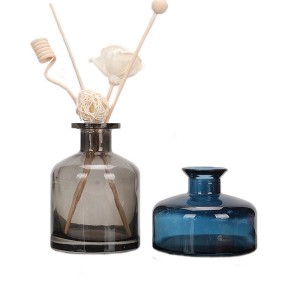 Stained glass aromatherapy diffuser bottles for decoration