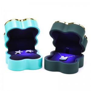 Lag luam wholesale Plaub-nplooj LED teeb Jewelry Box Supplier