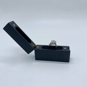 Hot Sale Kayu Perhiasan Proposal Ring Box Supplier