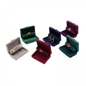 OEM Logo Velvet Jewelry Package Display Box from China