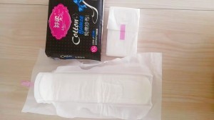 Venta al por mayor femenina del fabricante de China del período de la higiene de las servilletas sanitarias del algodón orgánico con alta absorción