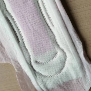Aukščiausios kokybės higieninės servetėlės ​​Moteriškos menstruacinės įklotai Sparnai Stilius laikotarpis Laikas Higieniniai įklotai itin minkšti higieniniai rankšluosčiai