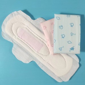 Aukštos kokybės moteriškos higieninės servetėlės ​​Pads Kelnaičių įklotai itin minkšti mėnesinių įklotai