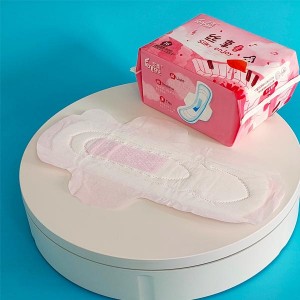 Ултра тенка хигиенска влошка хигиенска салфетка за еднократна употреба за менструална нега.