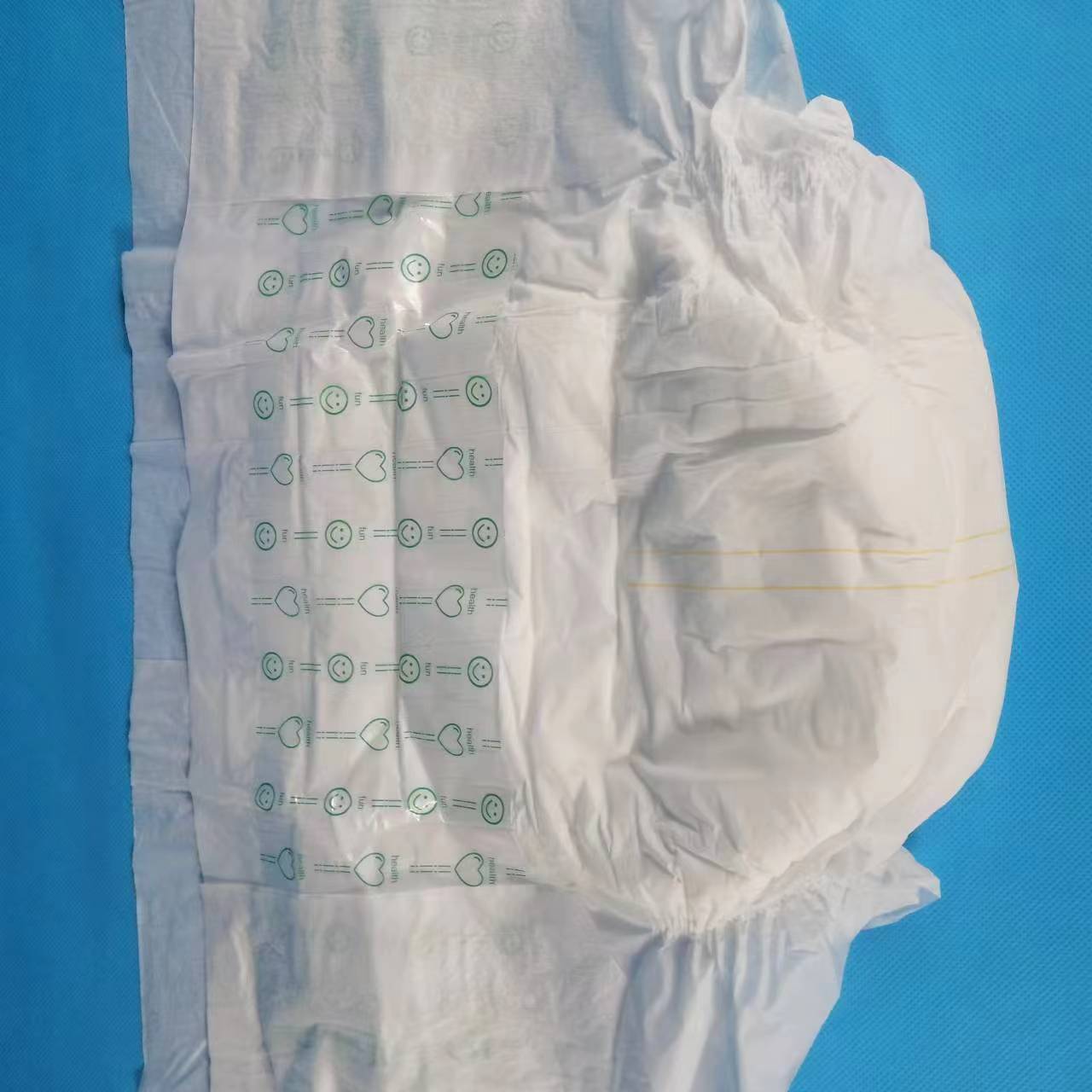 China Unisex elderly disposable Adult diapers for incontinence patients ...