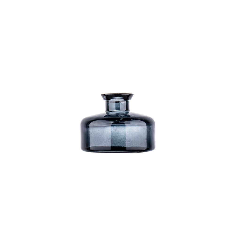 ODM High Quality Glass Jar Candles With Lids Manufacturer –  Empty Luxury Black Glass Diffuser Bottle 150ML 200ML Capacity – Jingyan