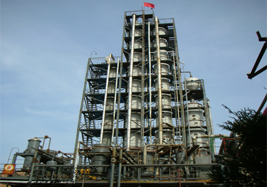 Double coarse tower three-effect differential pressure distillation process