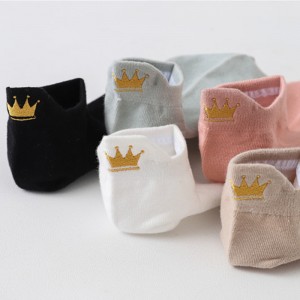 Crown Embroidery Short Tube Mesh Cotton Thin Breathable Summer College Style Non-slip Women’s Boat Socks