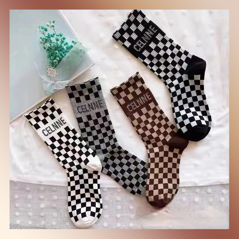 Wholesale Cotton Fashion Plaid Pattern Coloful Sports Casual Middle Tube Socks For Women Featured Image