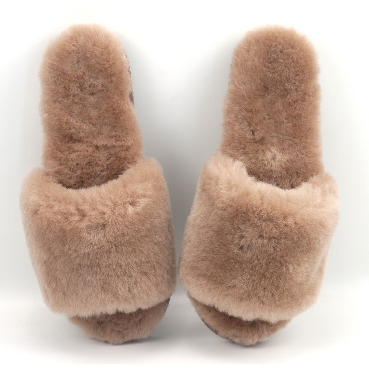 1Sheepskin slippers