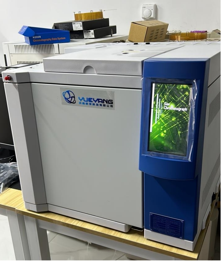 YY112N Kaasukromatografi Kosketusnäyttö, uusi malli, joka analysoi kaasupitoisuuden HFC 227ea:lle, FK5-5-1-12;IG-100″;oli toimitettu asiakkaalle Argentiinasta 15. huhtikuuta.