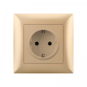Q1.1′series white switch and socket