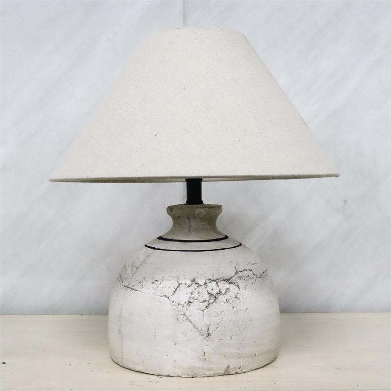 Vintage distressed ceramic table lamp