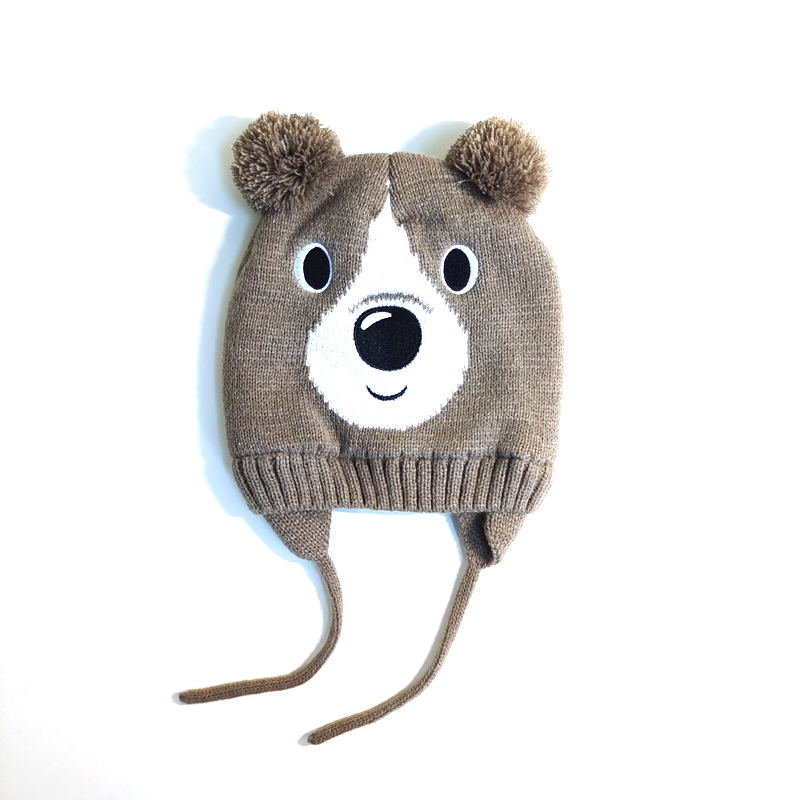 Beanie hat with animal design