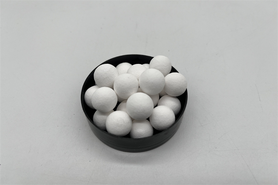 Alumina Ceramic Ball001