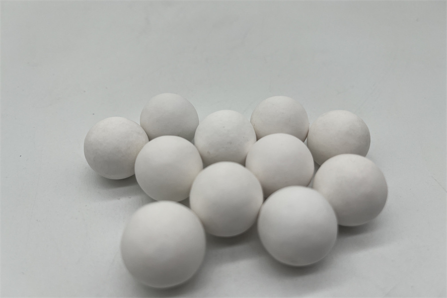 Alumina Ceramic Ball002