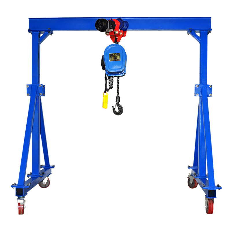 What are the advantages of using electric chain hoists in mobile gantry cranes?