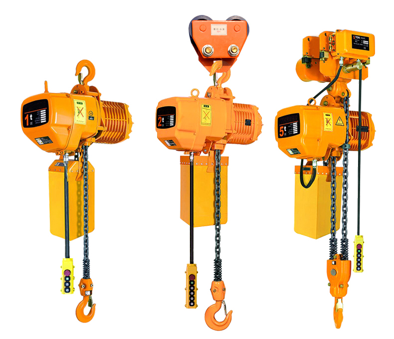 Can you provide more information on how to properly use a chain hoist?