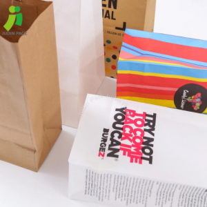 Cotações para sacolas de papel personalizadas mais vendidas na China, sacolas de compras com estampagem a quente para reciclagem