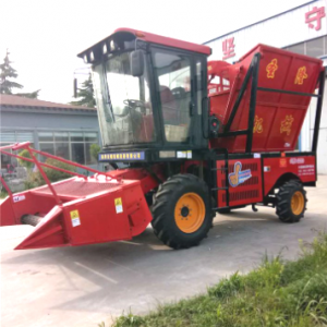 Corn Stalk Harvester Wheat Soybean Cotton Cane Grass Forage Harvester Self-propelled Tractor Agriculture Machine