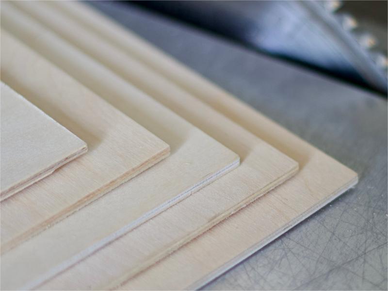 What are the characteristics of plywood?