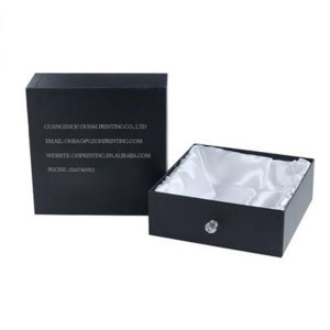 Big Discount China Hair Bundles Packaging Box Extension Bags with Satin Human Weave Hair Gift Storage Box with Ribbon Closure for Wig Accessories
