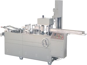 China Factory for Cleanroom Wiper Hot Slitting Machine - DL- Semi-auto wet tissue production line – Dele