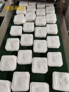 high speed square design makeup remover pads machine