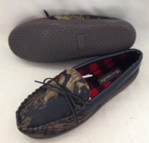 Mens Camo printed upper with Plaid Lined Moccasins Slippers Indoor and Outdoor – BFF15A001