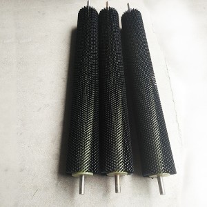 Fruit and vegetable cleaning machine brush roller