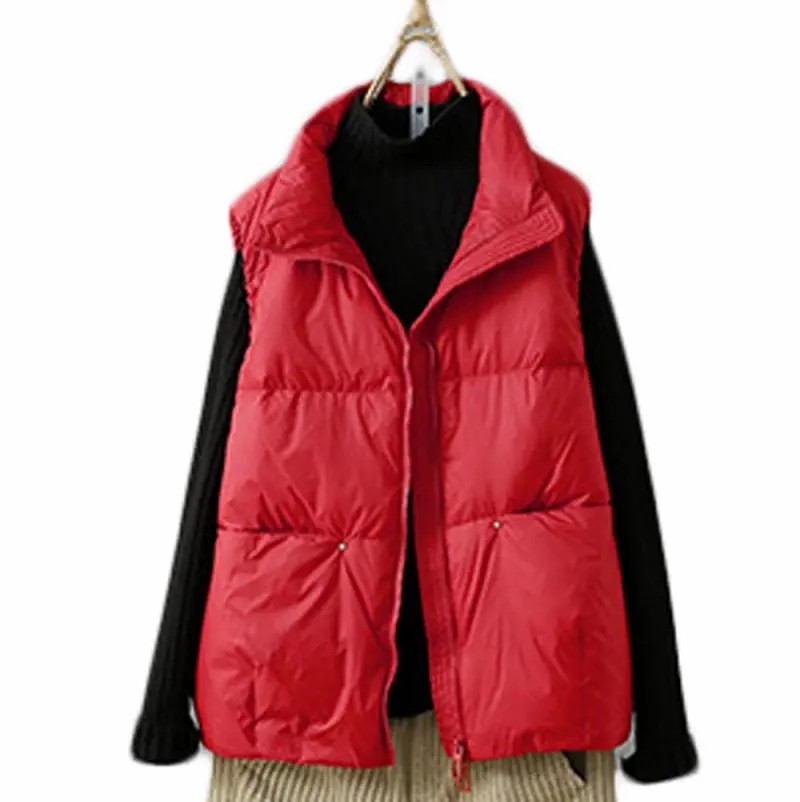 Fashionable and practical hooded vest for men and women