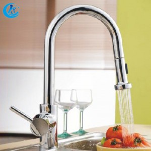 How to Install and Replace a Kitchen Faucet