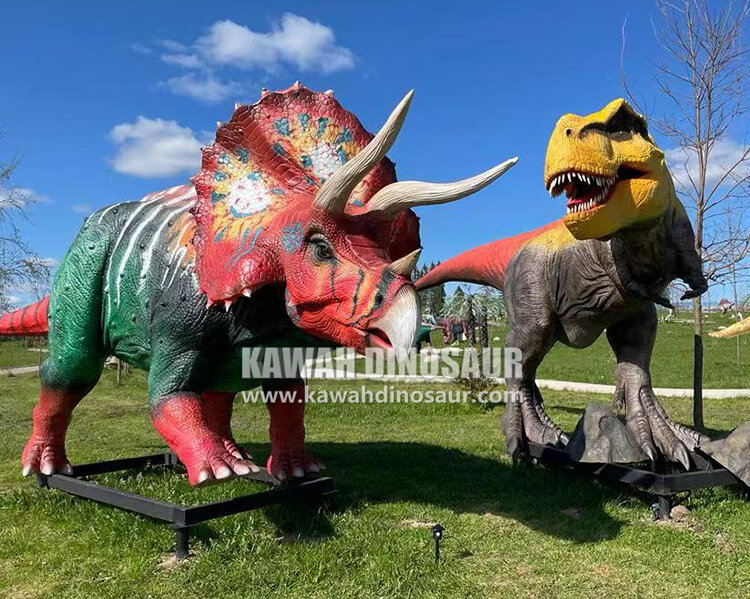 The latest batch of dinosaurs has been shipped to St. Petersburg in Russia.