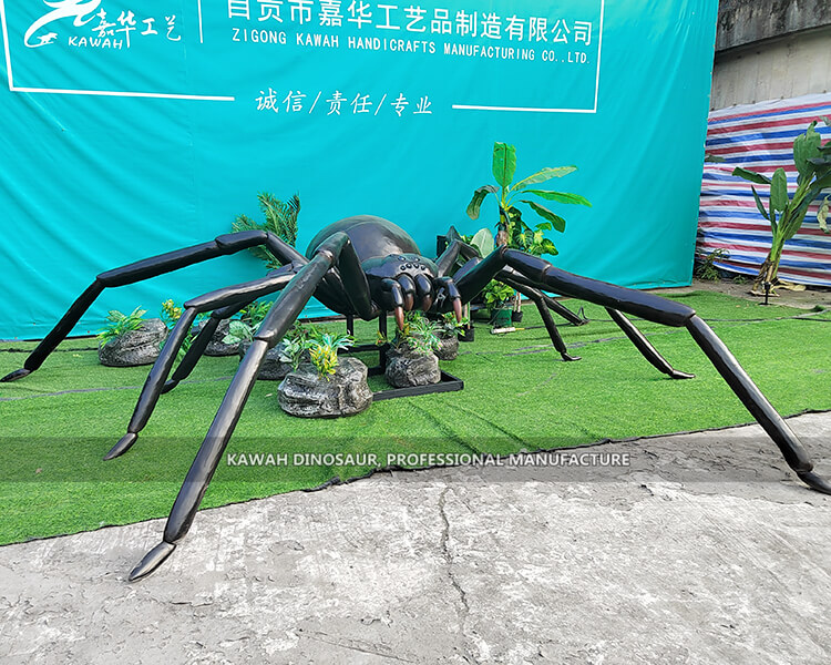 2.5M Black Spider Model with Movements Sound Animatronic Insects AI-1463