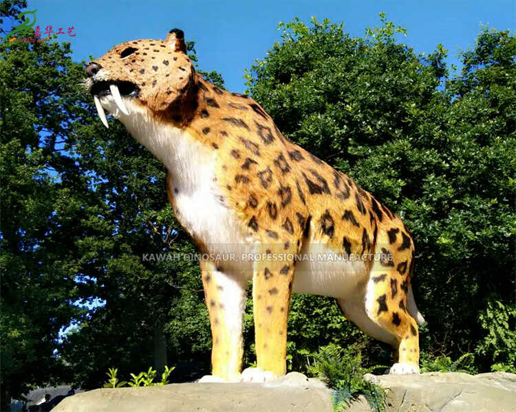 1 Forest Zoo Park Animatronic Animal Animatronic Machairodus Statue