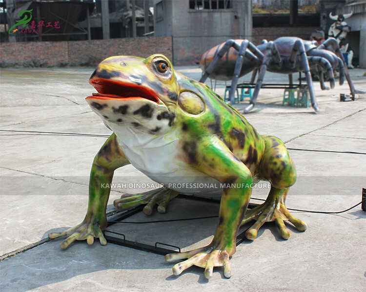 1 Frog Animatronic Eyes blink And Head Swing Movement For Playground Park