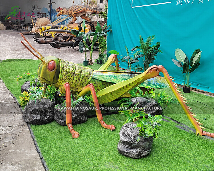 Locust Statue Realistic Insects Large Size Insect Model Handmade Animatronic Animals Customized AI-1449