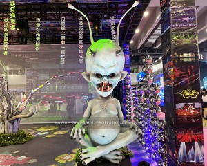 Realistic Alien Monster Customized with Movements Animatronic Monster Statue for Show PA-2019