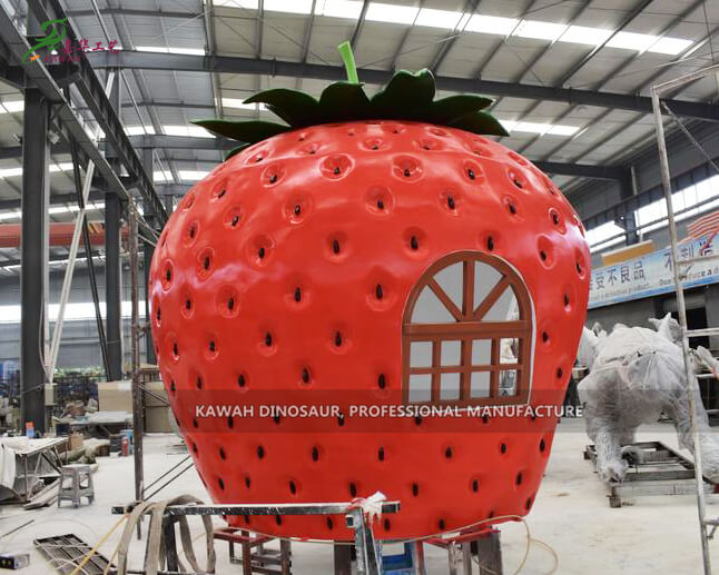 Realistic Safe Customized Fiberglass Strawberry House for Theme Park Supplier in China PA-1996