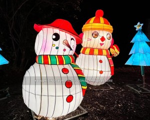 Christmas Lanterns Decorations Cute Snowman Lanterns All Postures Customized CL-2615