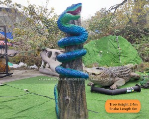 Realistic Snake Wrapped Around A Simulated Tree Statue Customized Animatronic Animals AA-1266